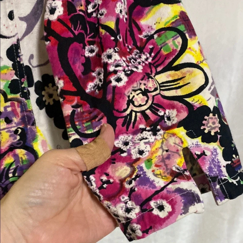Gaudy Couture this vibrant